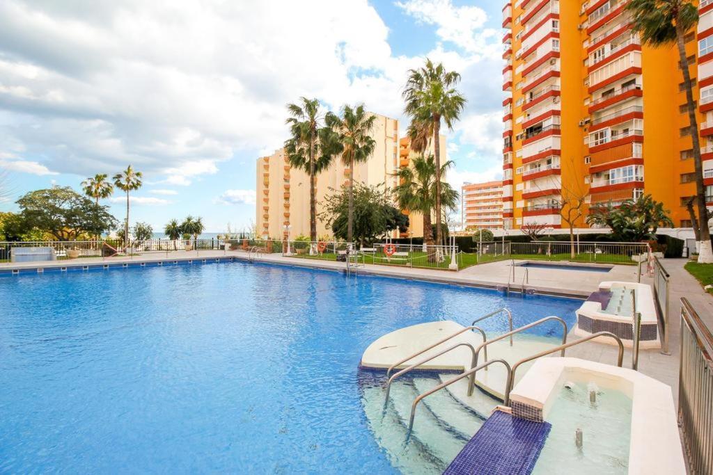 Coqueto Apartamento En Puerto Marina Con Piscina Benalmadena Exterior photo